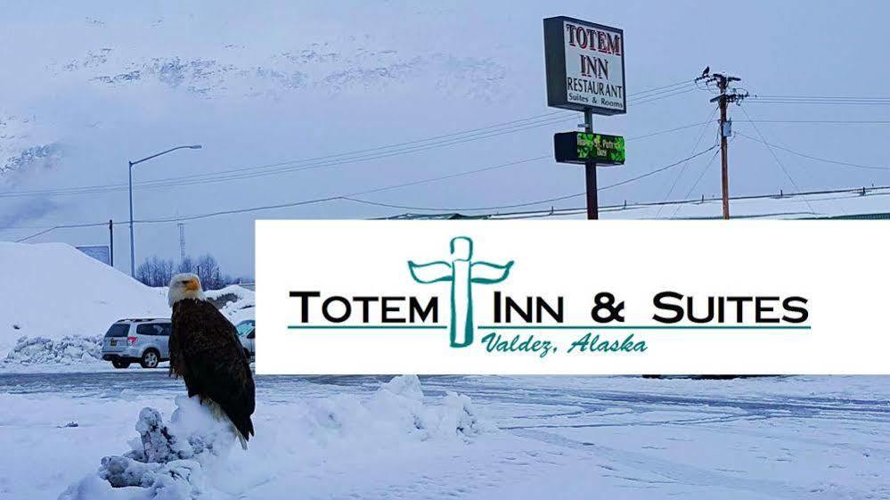 Totem Hotel And Suites Valdez Exteriör bild