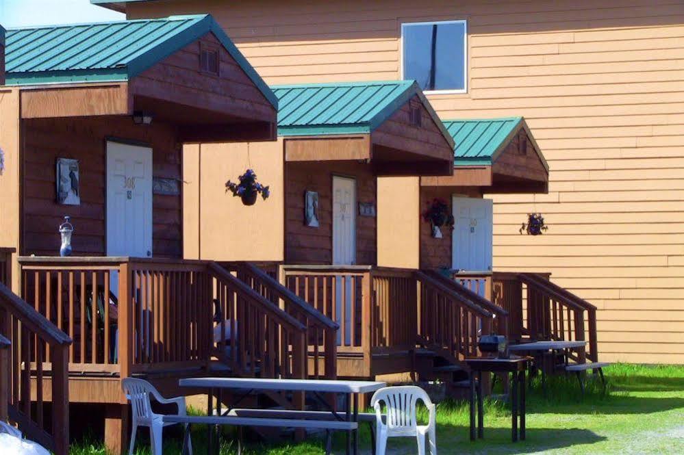 Totem Hotel And Suites Valdez Exteriör bild